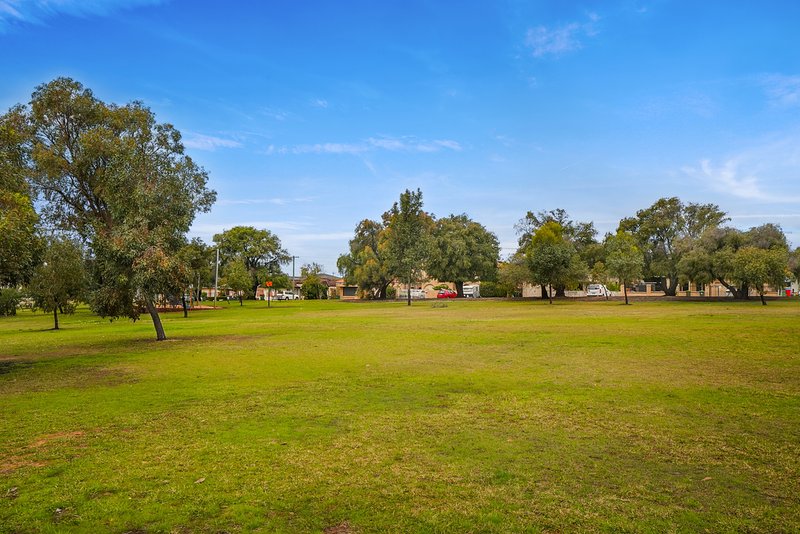 Photo - 39 Lanchester Way, Stirling WA 6021 - Image 33