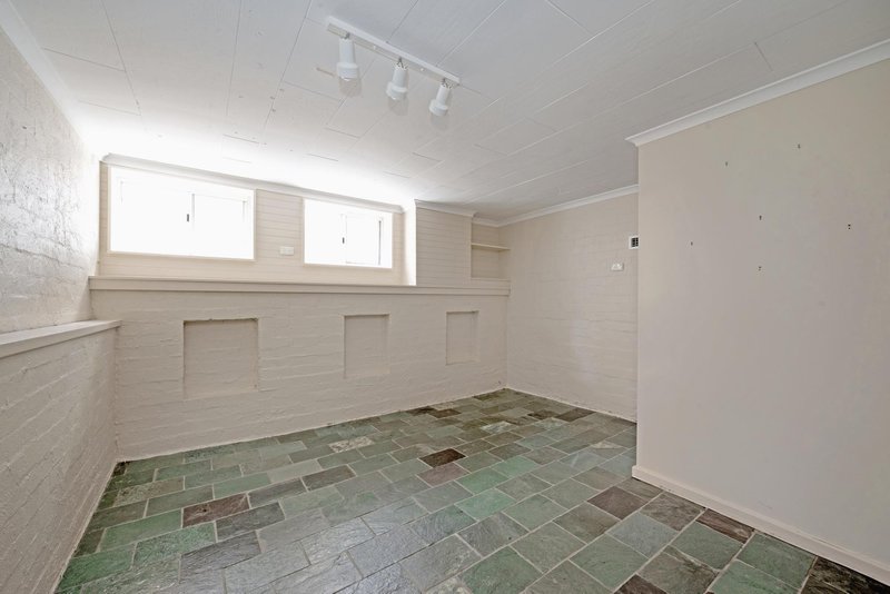 Photo - 39 Leist Street, Weston ACT 2611 - Image 17