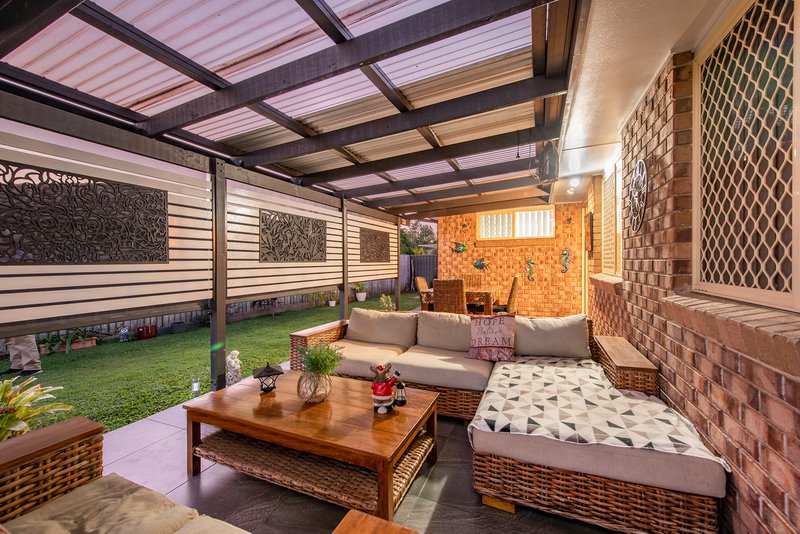 Photo - 39 Lennon Drive, Windaroo QLD 4207 - Image 17