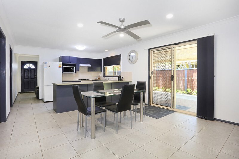 Photo - 39 Leonardo Circuit, Coombabah QLD 4216 - Image 2