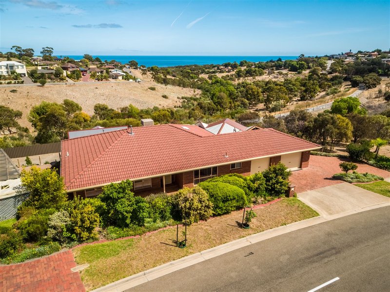 Photo - 39 Lighthouse Drive, Hallett Cove SA 5158 - Image 2