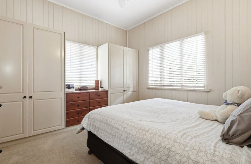 Photo - 39 Lilley Road, Bardon QLD 4065 - Image 8