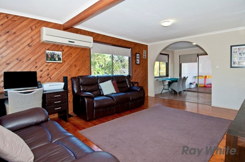 Photo - 39 Limerick Dr , Crestmead QLD 4132 - Image 4