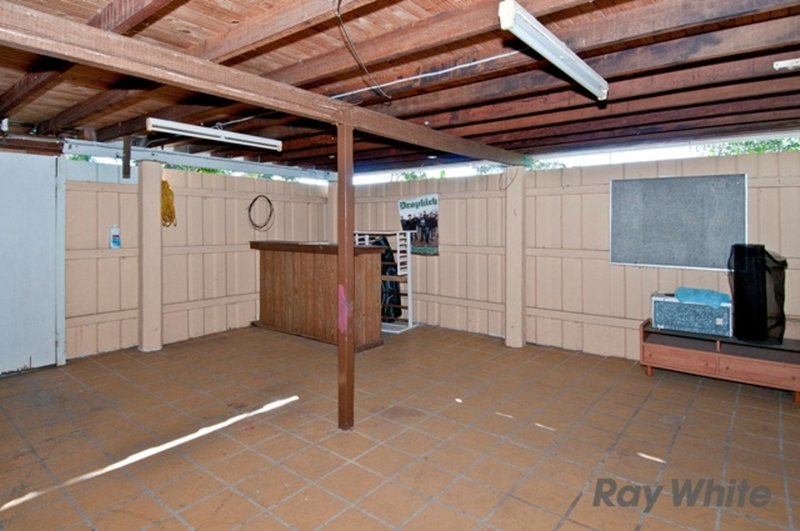 Photo - 39 Limerick Dr , Crestmead QLD 4132 - Image 15