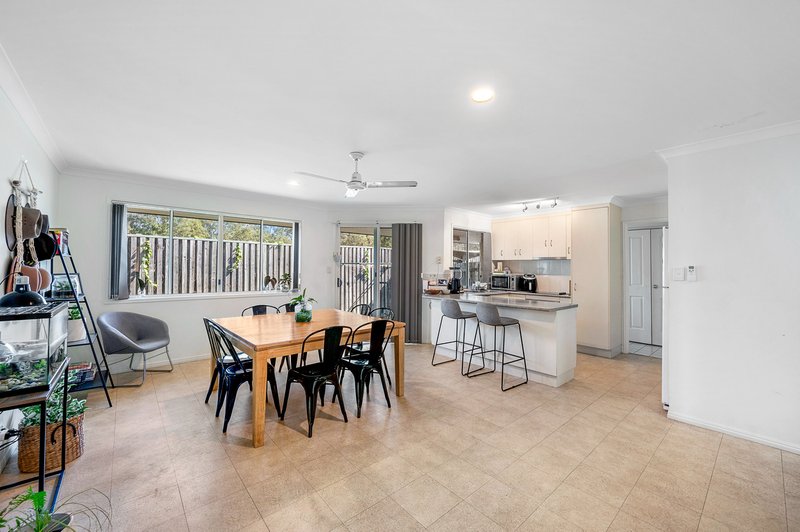 Photo - 39 Links Court, Kin Kora QLD 4680 - Image 16