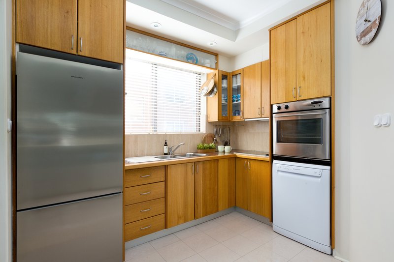 Photo - 3/9 Lismore Avenue, Dee Why NSW 2099 - Image 4