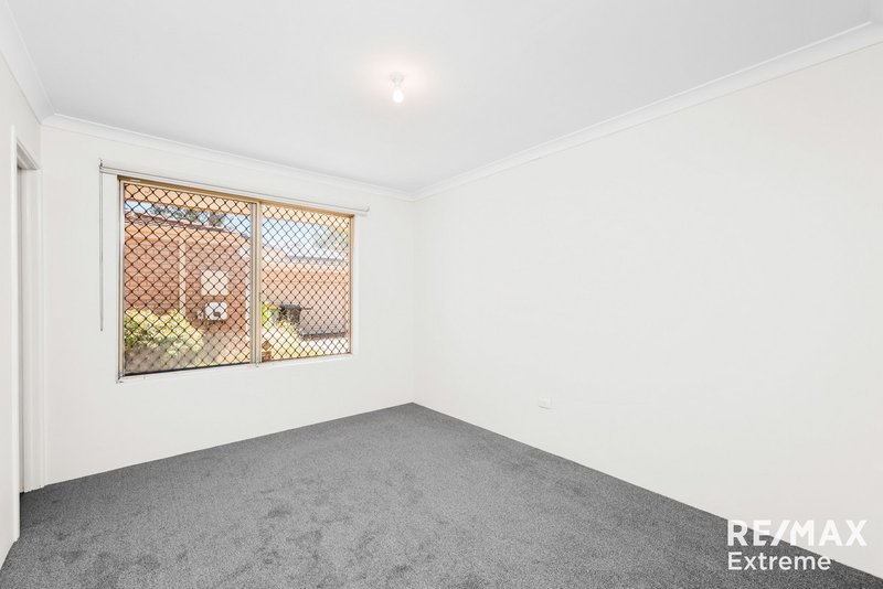 Photo - 3/9 Lloyd Street, Cannington WA 6107 - Image 9