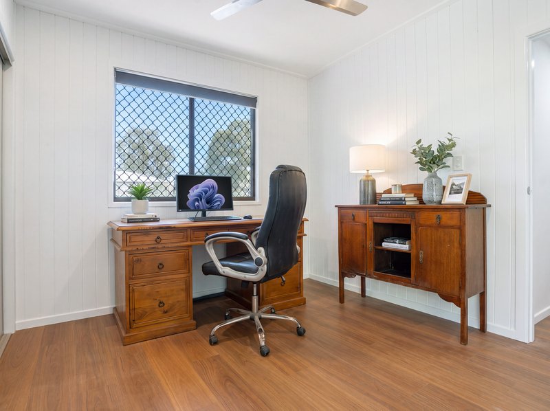 Photo - 39 Logan Avenue, Oxley QLD 4075 - Image 8