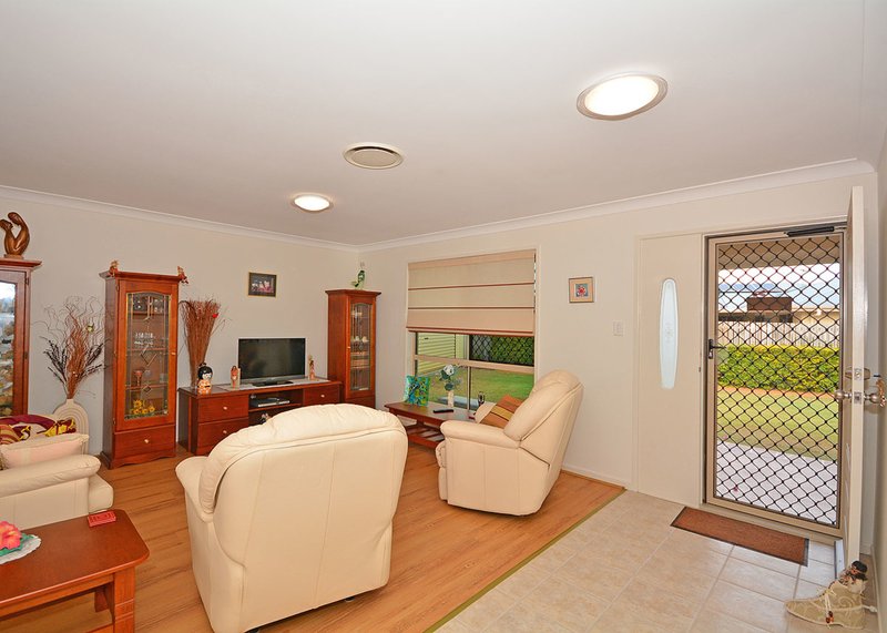 Photo - 39 Lucas Drive, Burrum Heads QLD 4659 - Image 13