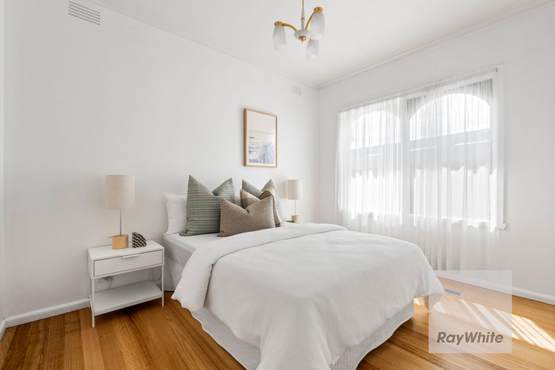 Photo - 39 Luton Way, Bundoora VIC 3083 - Image 9