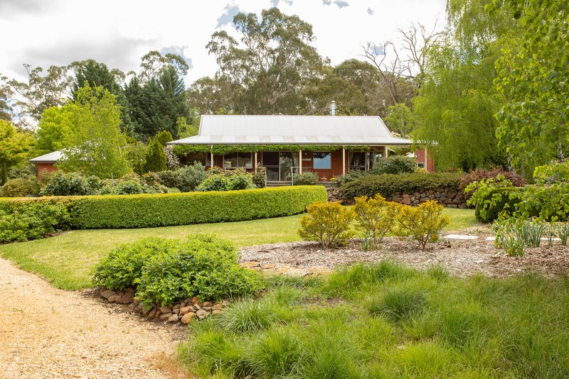 Photo - 39 Lynland Drive, Armidale NSW 2350 - Image 2