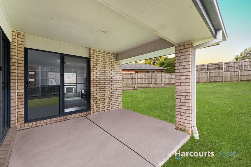 Photo - 39 Maller Crescent, Redbank Plains QLD 4301 - Image 8