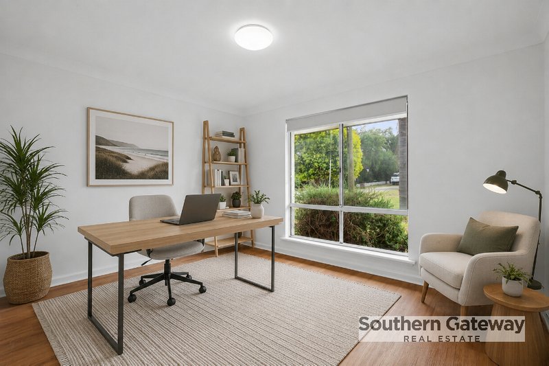 Photo - 39 Mandfield Way, Parmelia WA 6167 - Image 5