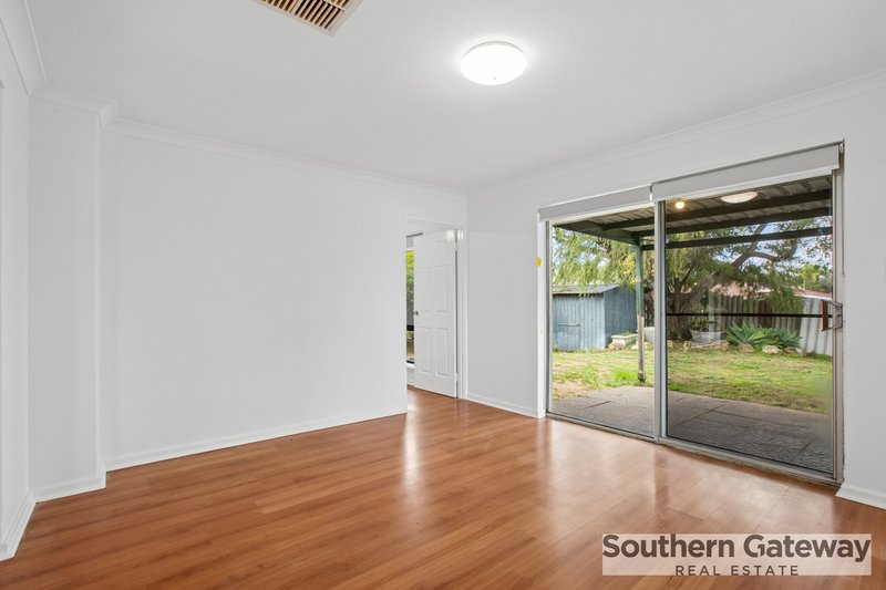 Photo - 39 Mandfield Way, Parmelia WA 6167 - Image 7