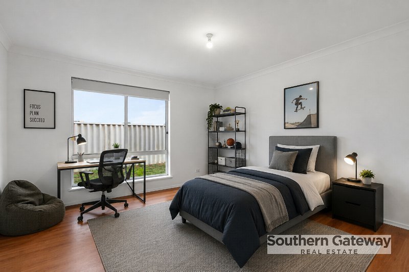 Photo - 39 Mandfield Way, Parmelia WA 6167 - Image 9