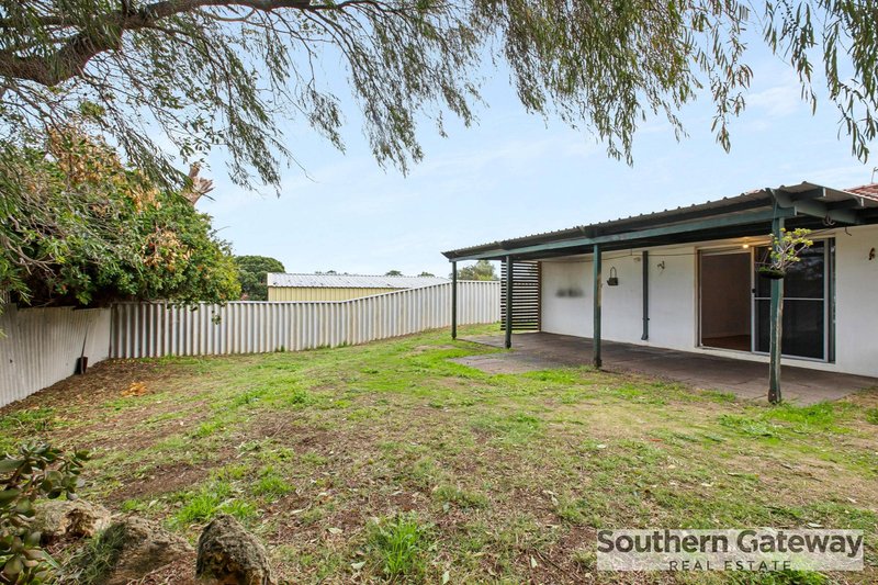 Photo - 39 Mandfield Way, Parmelia WA 6167 - Image 19