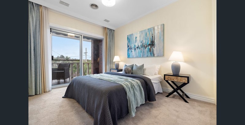 Photo - 39 Mareeba Crescent, Bayswater VIC 3153 - Image 9