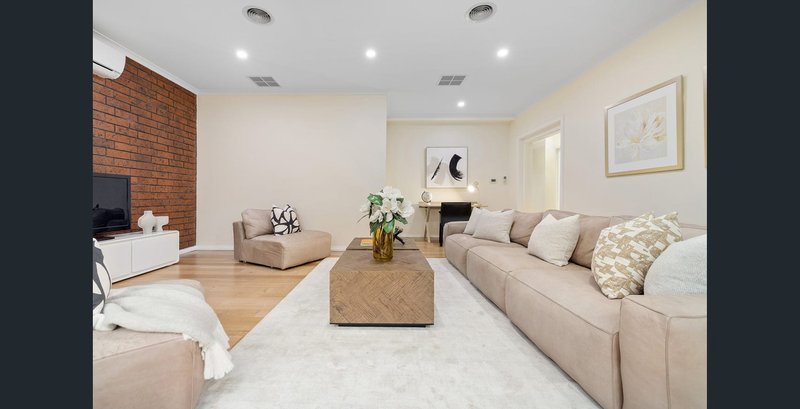 Photo - 39 Mareeba Crescent, Bayswater VIC 3153 - Image 16