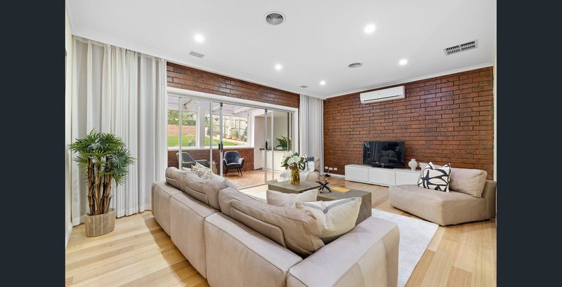 Photo - 39 Mareeba Crescent, Bayswater VIC 3153 - Image 17