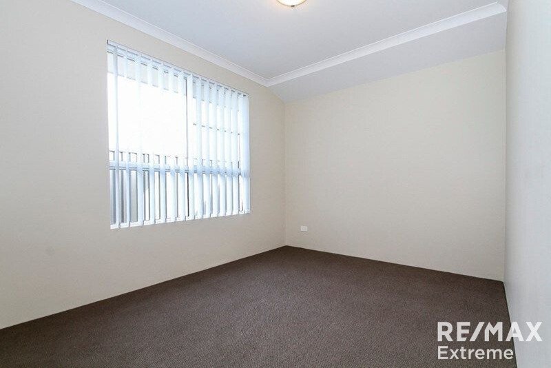 Photo - 39 Marginella Boulevard, Jindalee WA 6036 - Image 12