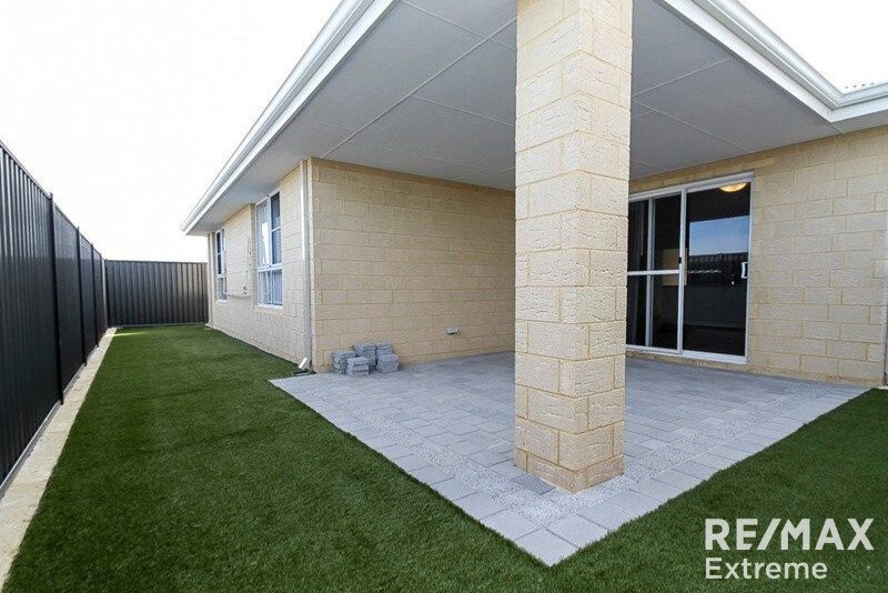 Photo - 39 Marginella Boulevard, Jindalee WA 6036 - Image 16