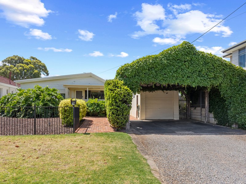 Photo - 39 Maturin Avenue, Christies Beach SA 5165 - Image 4