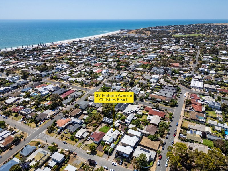 Photo - 39 Maturin Avenue, Christies Beach SA 5165 - Image 28