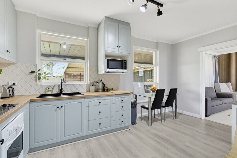 Photo - 39 Maxwell Road, Hackham West SA 5163 - Image 5