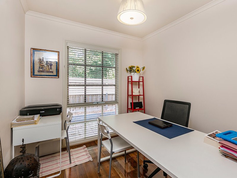 Photo - 3/9 May Street, Doncaster East VIC 3109 - Image 7