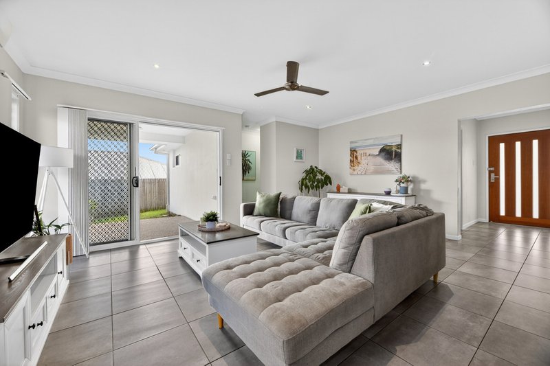 Photo - 39 Mclachlan Circuit, Willow Vale QLD 4209 - Image 5