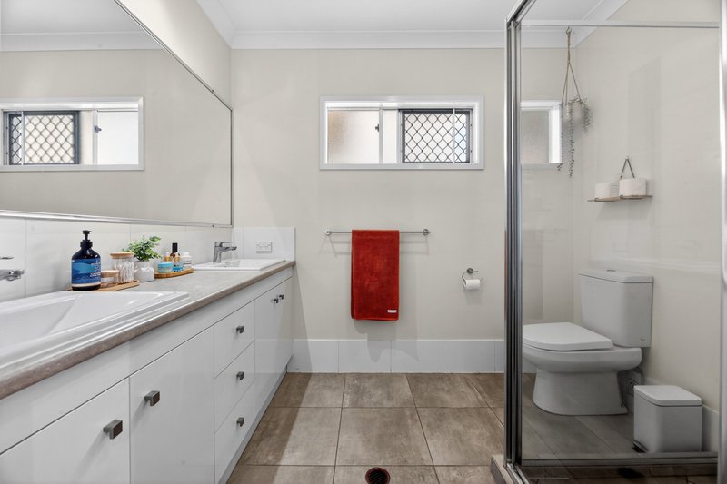 Photo - 39 Mclachlan Circuit, Willow Vale QLD 4209 - Image 16