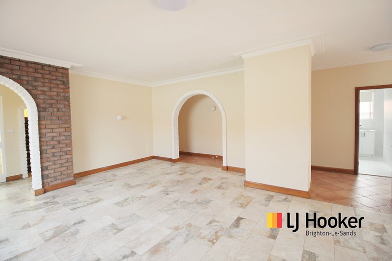 Photo - 39 Mcmillian Street, Sandringham NSW 2219 - Image 5