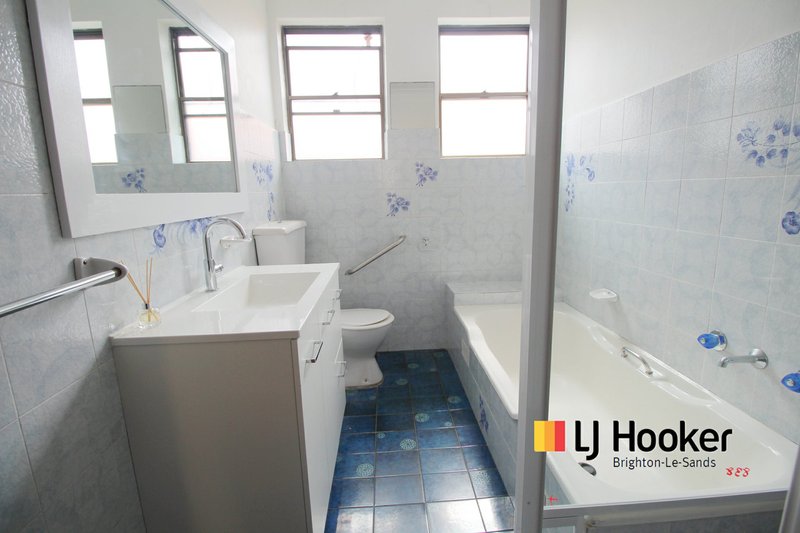 Photo - 39 Mcmillian Street, Sandringham NSW 2219 - Image 16