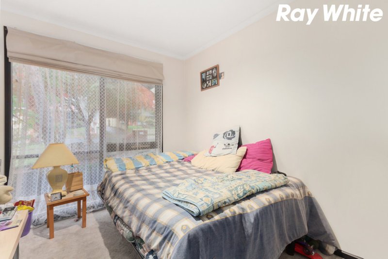 Photo - 39 Meeking Drive, Pakenham VIC 3810 - Image 6