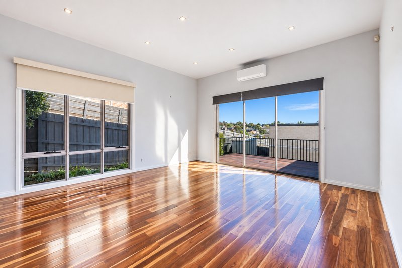 Photo - 3/9 Melinga Crescent, Chadstone VIC 3148 - Image 5