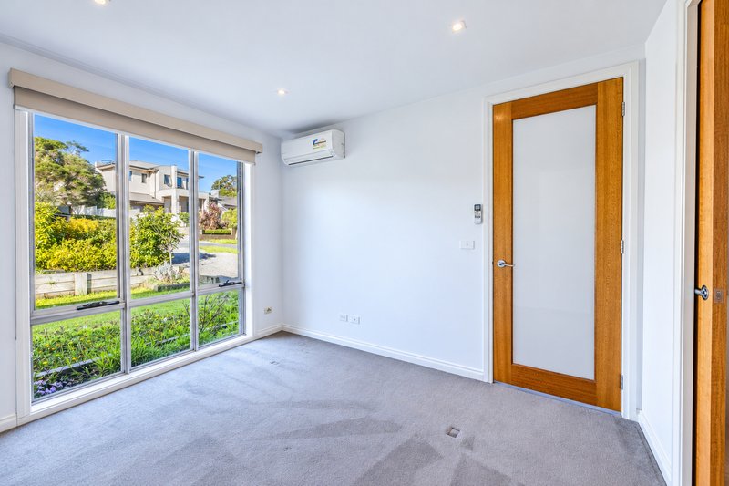 Photo - 3/9 Melinga Crescent, Chadstone VIC 3148 - Image 8
