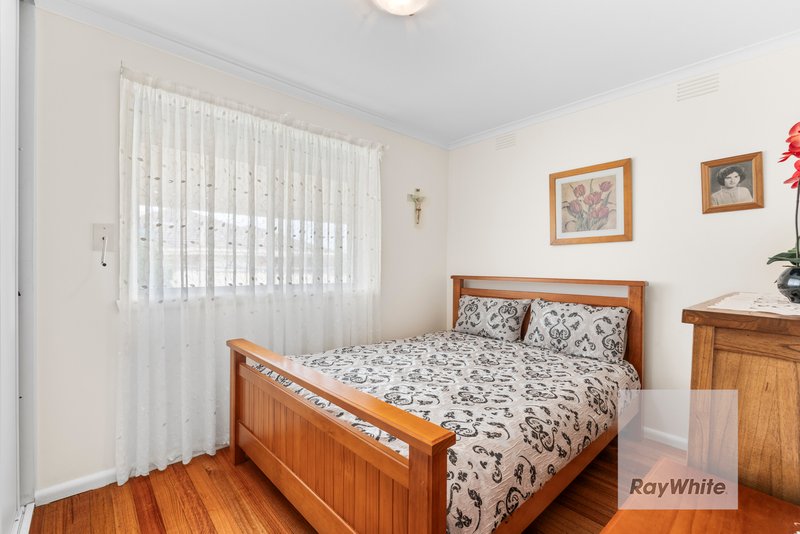 Photo - 39 Menzies Parade, Lalor VIC 3075 - Image 6
