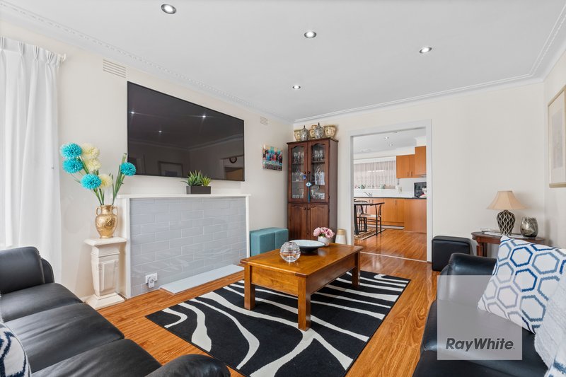 Photo - 39 Menzies Parade, Lalor VIC 3075 - Image 8