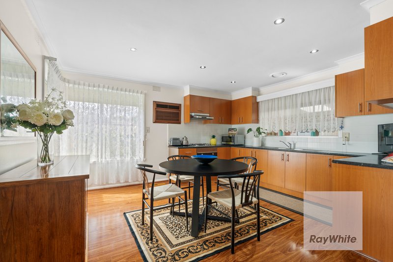 Photo - 39 Menzies Parade, Lalor VIC 3075 - Image 9