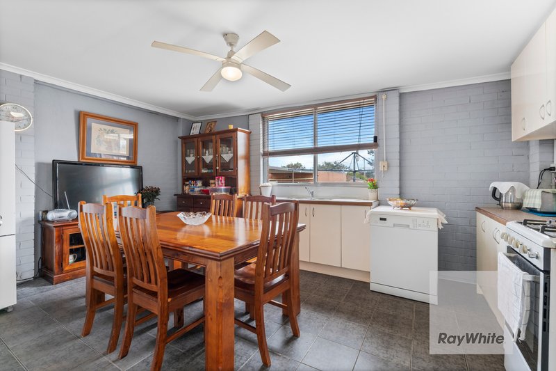 Photo - 39 Menzies Parade, Lalor VIC 3075 - Image 13