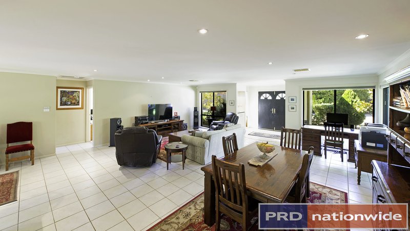 Photo - 39 Middleton Cct , Gowrie ACT 2904 - Image 11