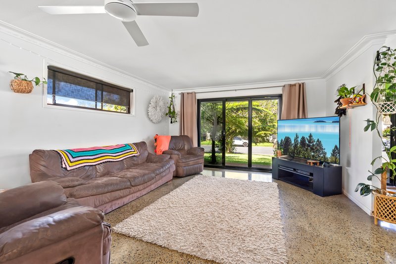 Photo - 39 Mirreen Drive, Tugun QLD 4224 - Image 7