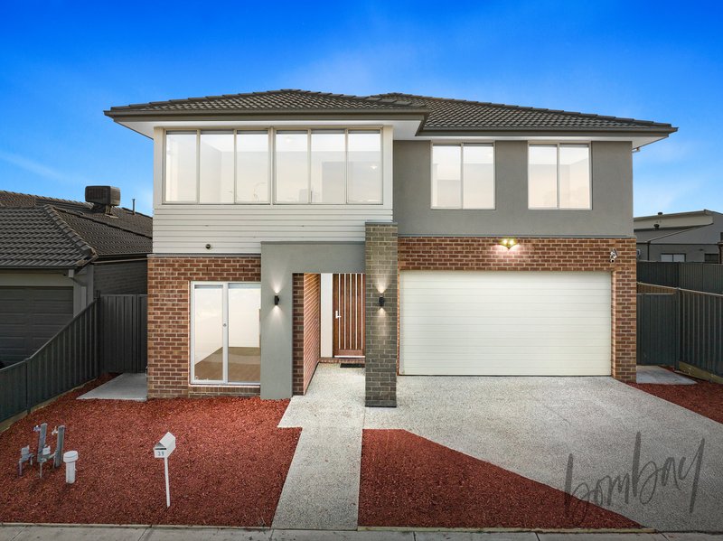 39 Molesworth Crescent, Donnybrook VIC 3064