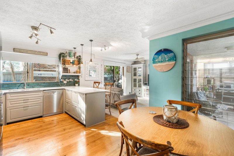Photo - 3/9 Montana Road, Mermaid Beach QLD 4218 - Image 1