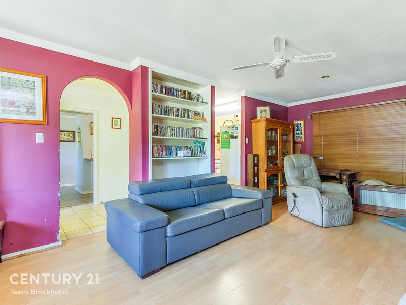 Photo - 39 Moss Street, Huntingdale WA 6110 - Image 9