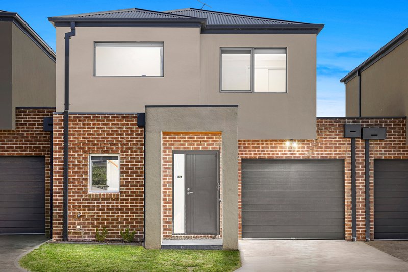 3/9 Mulwala Drive, Doreen VIC 3754