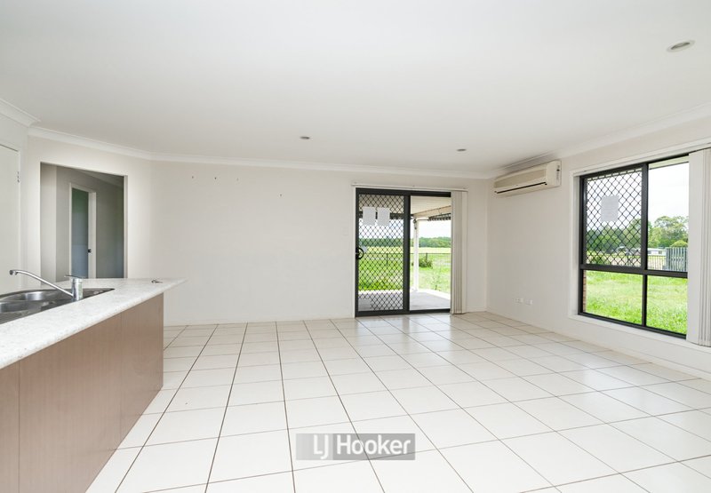 Photo - 39 Nixon Drive, North Booval QLD 4304 - Image 6