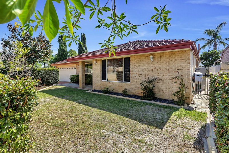 Photo - 39 Northridge Drive, Ballajura WA 6066 - Image 2