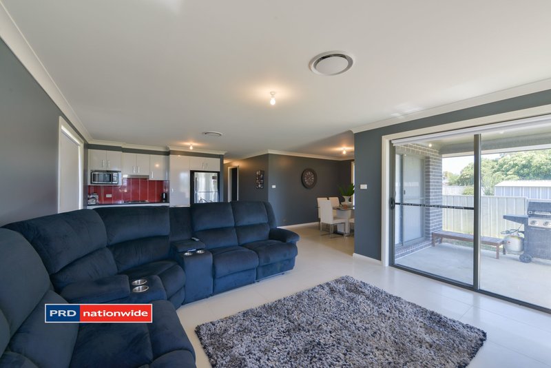 Photo - 39 Nowland Crescent, Tamworth NSW 2340 - Image 20