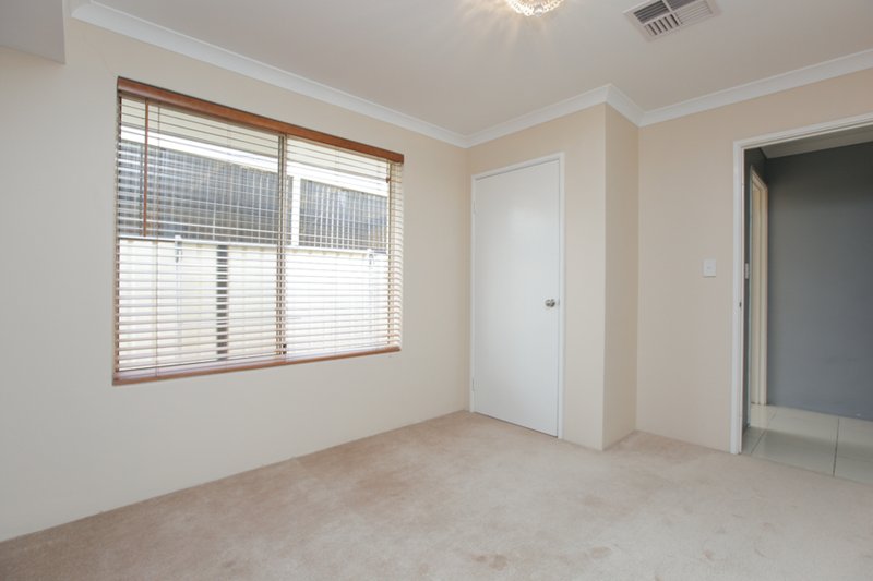 Photo - 39 Oakpark Green, Clarkson WA 6030 - Image 23